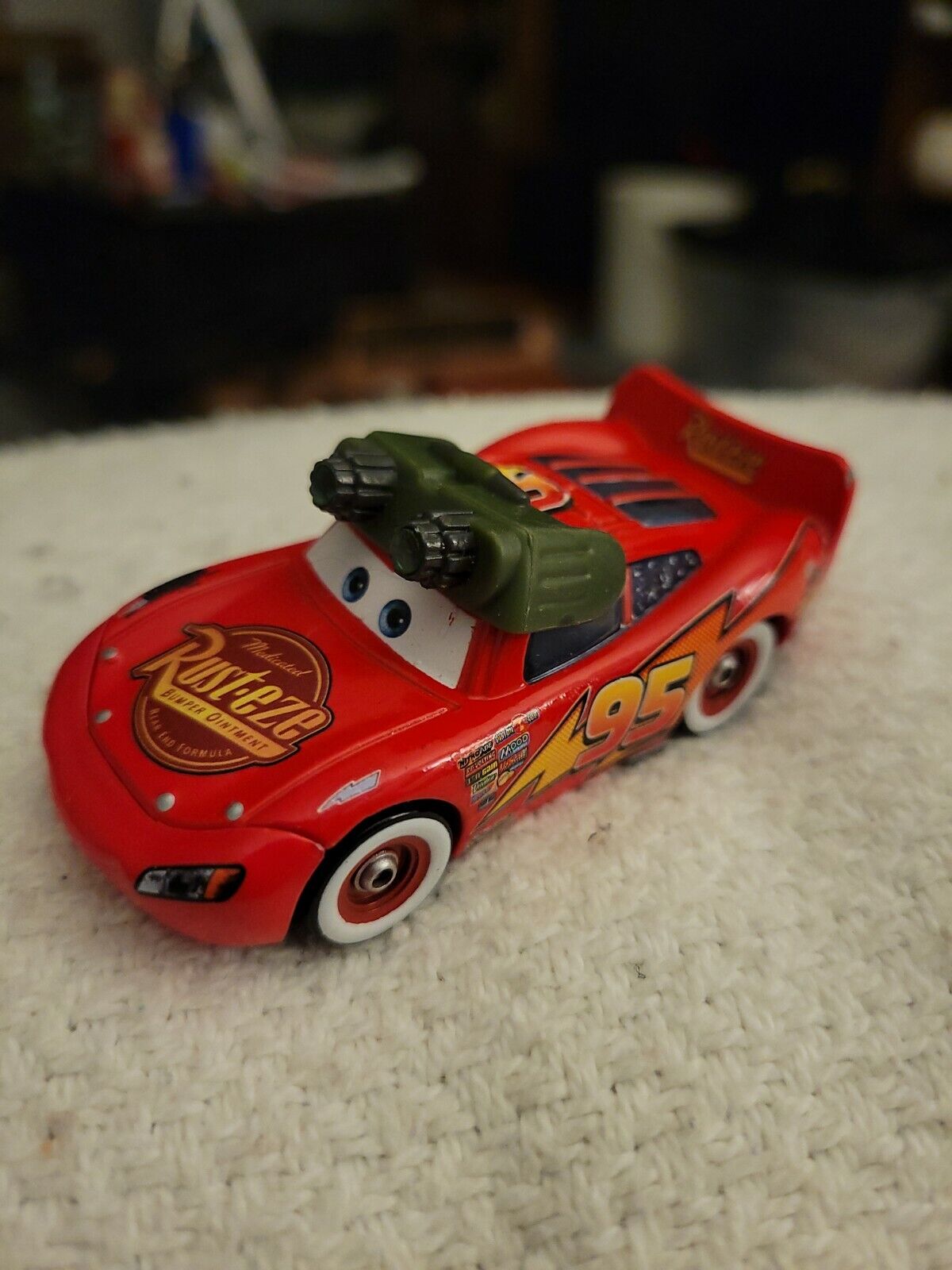 Disney Pixar Cars Race O Rama Exclusive Night Vision Lightning McQueen #109  READ