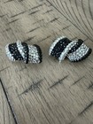 Vintage Linda Joyce Signed Black and Clear Rhinestone Clip On Earrings — photo 2