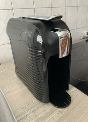 K- Fee Wave Kapselmaschine Defekt, Schwarz