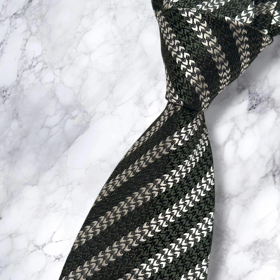 Corbata de cuello Tom Ford negra blanca a rayas 100 % seda hecha en Italia sin usar como nueva regalo Envío gratuito Foto 2 de 4