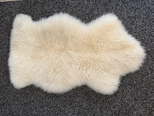 IKEA RENS Sheepskin Rug Off-White Genuine Leather Wool Pelt 700.268.22 Xlnt!