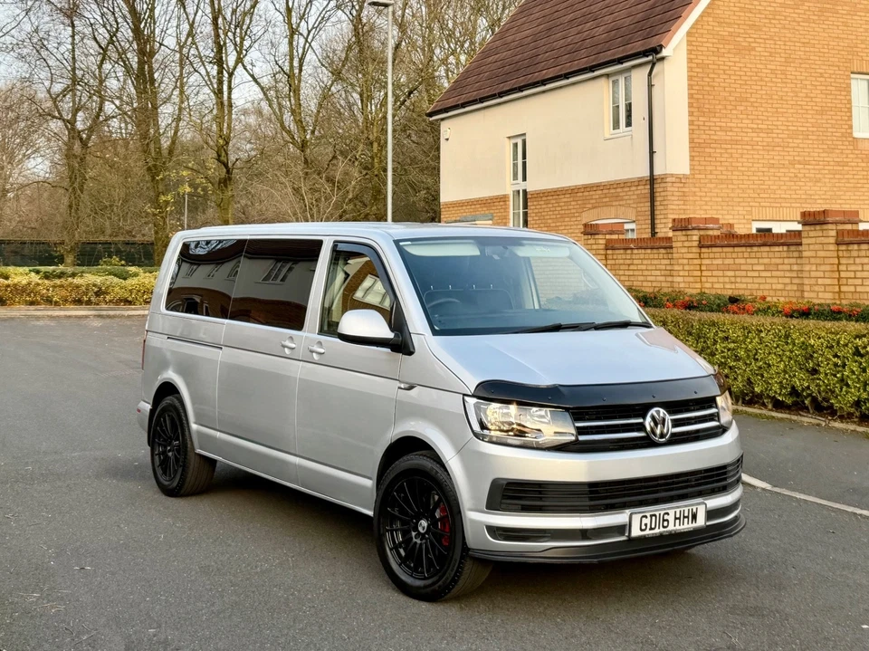 2016 Volkswagen Transporter Shuttle 2.0 TDI DSG Auto 9 Seats - Image 3 of 4