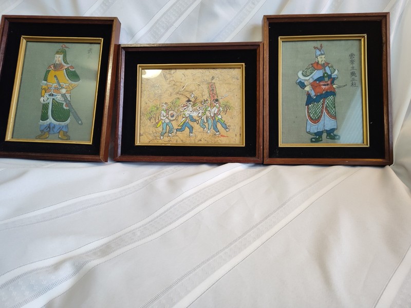 A Chinese Vintage Figures & Korean Folk Dance Hanji Pape Wu Gong & Wu Sangui