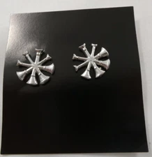 NO-SHINE Insignia 3/4" 4 CROSSED BUGLES Letter Collar NICKLE Finish PIN RANK