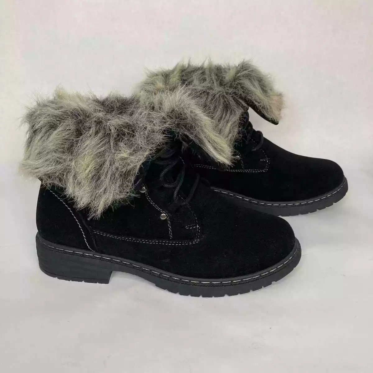 Fold down top boots with fur