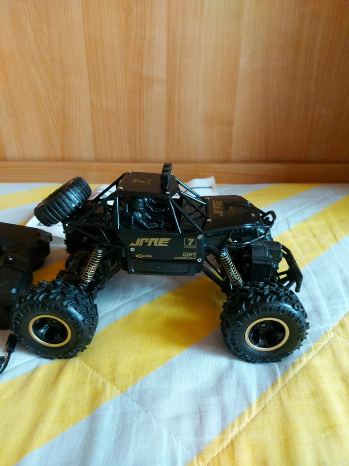 FUORISTRADA RADIOCOMANDATO da 2,4 GHz - Immagine 2 di 3