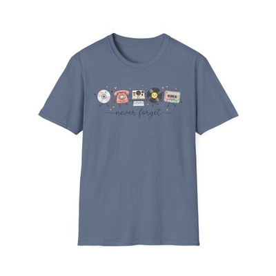Retro Music Icons never forget T-Shirt | Vinyl Cassette Tape Phone