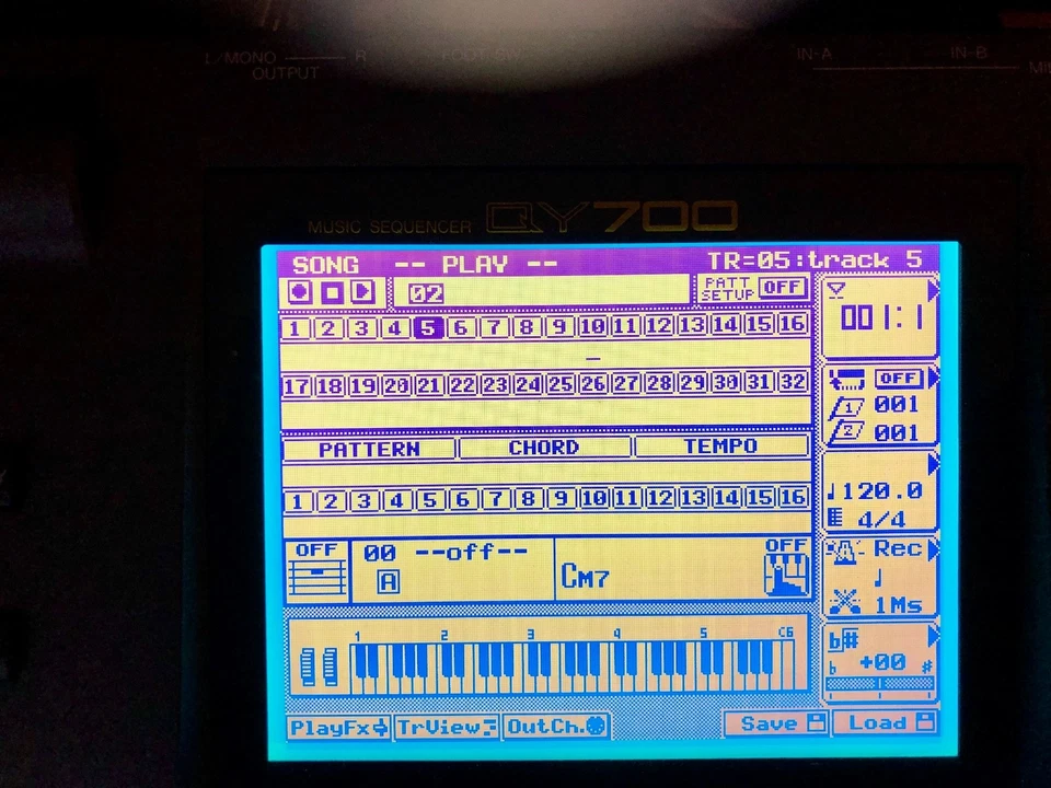 YAMAHA QY 700 Musiksequenzerm + Bedienungsanleitung & Original Yamaha Disk - Bild 2 von 4