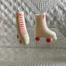 VINTAGE 1982 Barbie Doll White California Dream Squishy Roller Skates Pink Laces