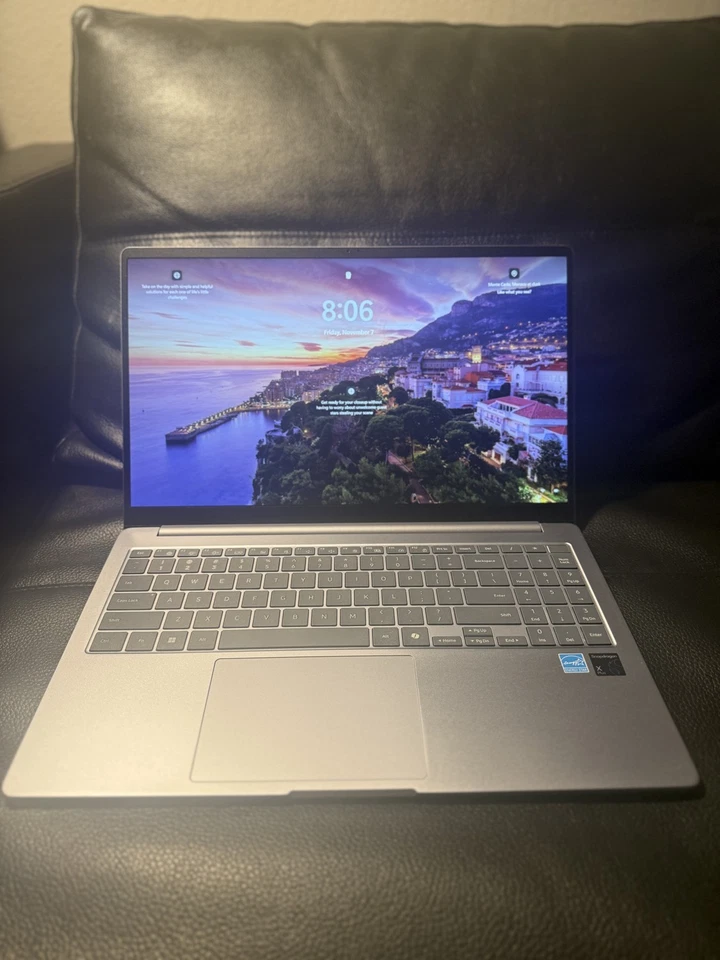 Samsung Galaxy Book4 Edge 15.6" FHD Snapdragon X Plus 16GB RAM 512GB SSD Foto 3 de 4