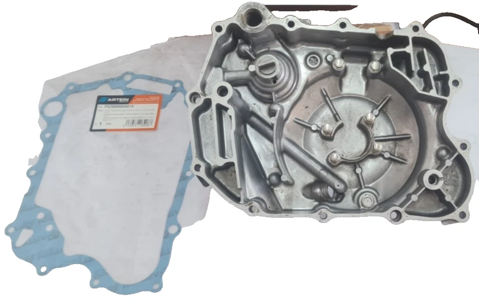 Tapa De Carter De Bomba De Agua Org. + Junta Honda SH 300 2007 2008 2009 2010 - Imagen 2 de 4