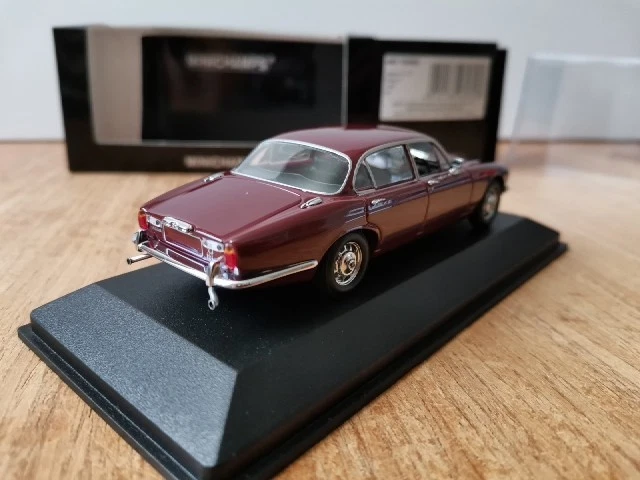 1:43 Jaguar XJ 12 Series 2 1976 Regency Red Minichamps - Bild 4 von 4