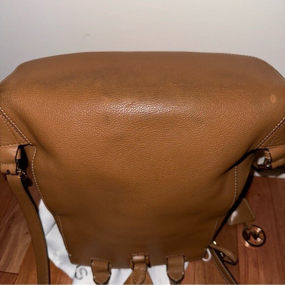Michael Kors Romy Acorn/Brown Pebbled Leather Medium  display picture 1