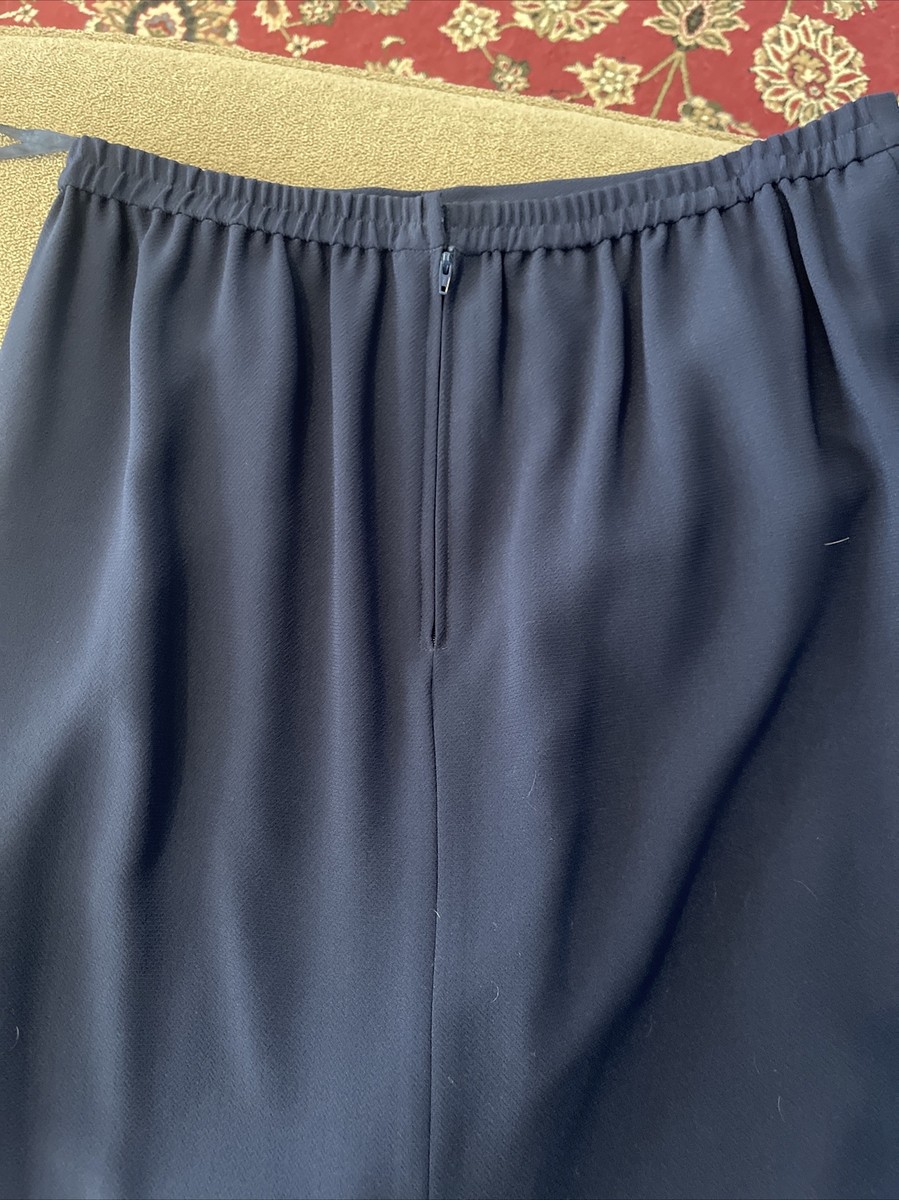 Maggy London Navy Blue Polyester 2pc Suit Blouse with Skirt Maggy London Navy Blue Polyester 2pc Suit Blouse with Skirt