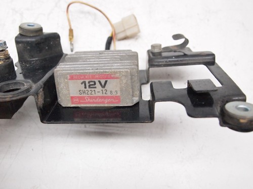 78 79 Kawasaki KZ750 B3 B4 Twin OEM REGULATOR 21066-029 - Picture 2 of 3