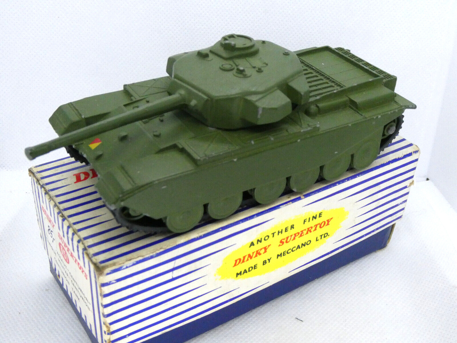 Dinky 651, Centurion Tank - Free Price Guide & Review
