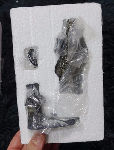 JAPANESE MOVIE DAIMAJIN RESIN FIGURE - Picture 4 of 11
