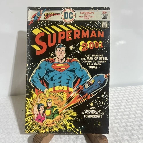 Superman 2001 #300 (DC Comics June 1976) COMIC BOOK VINTAGE BRONZE AGE