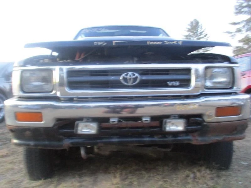 Radiator Core Support Fits 89-95 TOYOTA PICKUP 372019 Foto 3 de 4