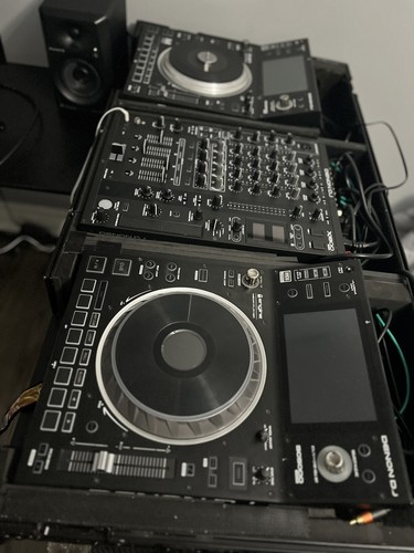 2 Denon SC5000 Prime & Denon X1800  Mixer 