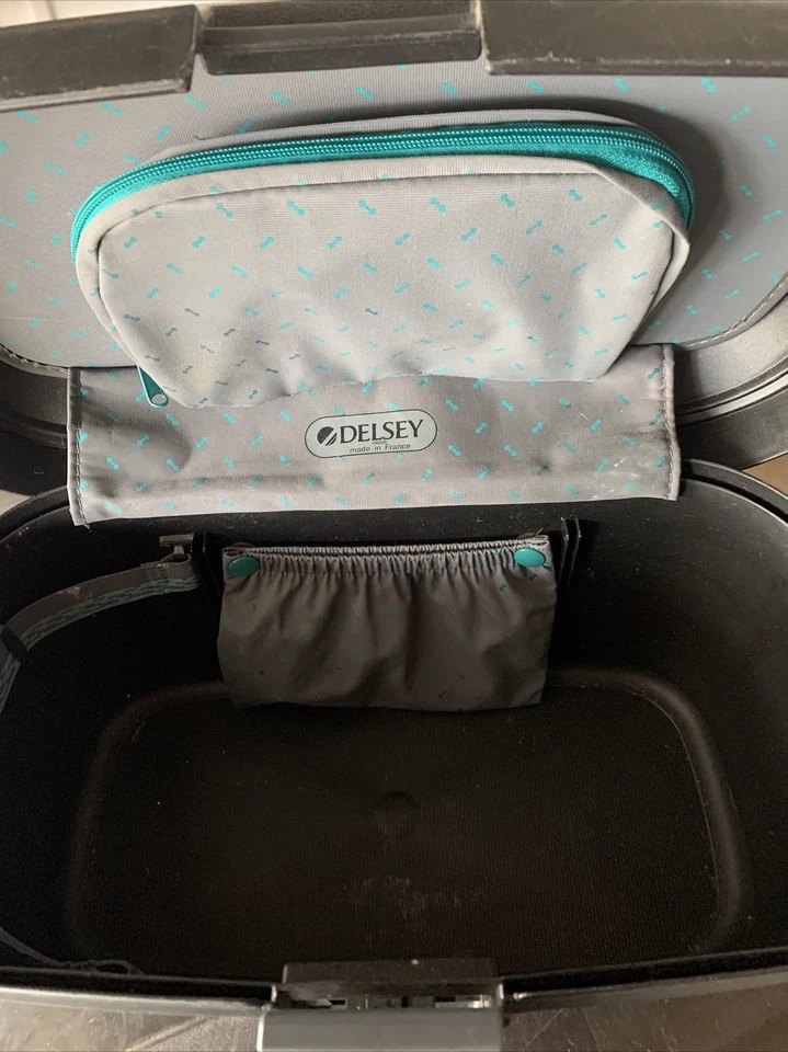 Delsey Luggage Black Cosmetics Tote Carry-on Made In France Vintage - Image 2 of 4