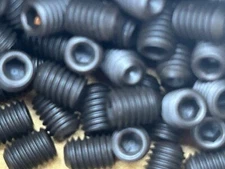 10-32 X 1/4" UNF CUP POINT SET SCREWS  BLACK ALLOY STEEL - 100 PIECES