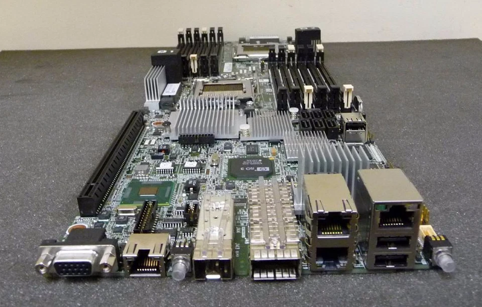 HP Proliant DL170e G5 Server System Board Motherboard 726172-001 683873-001 - Image 2 of 2