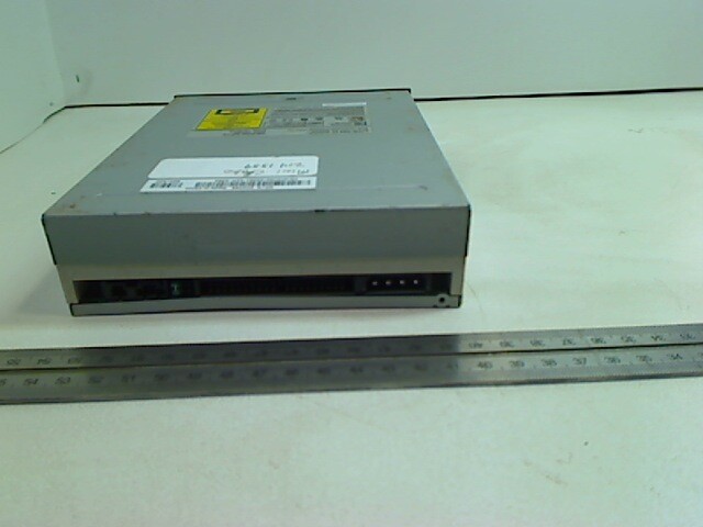 Lite-ON I.T. CORP. LTN-486S 48X IDE Internal CD-ROM Drive BLACK 5VDC 1.0A 12VDC