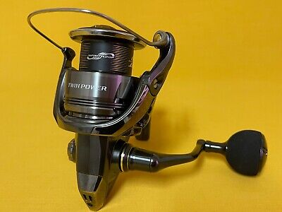 NEW SHIMANO 24 TWIN POWER 4000 PG SPINNING REEL *1-3 DAYS NEW SHIMANO 24 TWIN POWER 4000 PG SPINNING REEL *1-3 DAYS