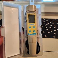 Oakton PCTS 35425-10 pH Conductivity TDS Salinity Temperature Tester New in Box