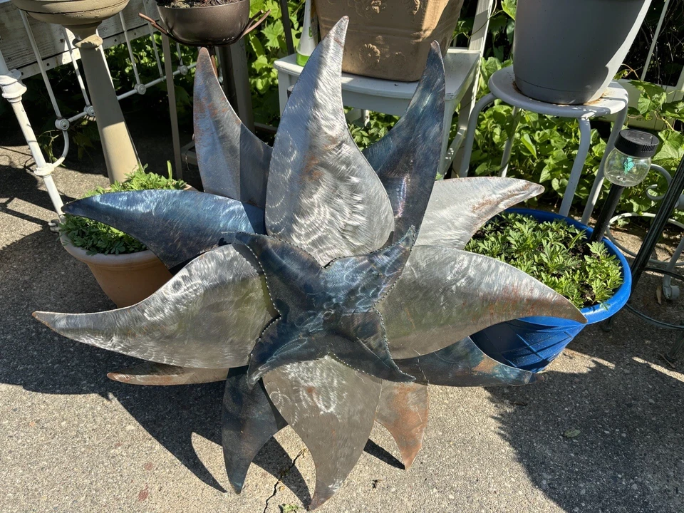 Escultura de parede Starburst de metal soldado feita à mão 29 x 29 arte moderna retrô MCM - Imagem 2 de 4