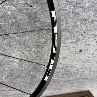 Shimano RS 700c Front Wheel Alloy R570 RS-70 16h QR Rim Brake Road