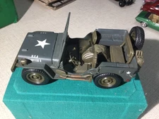 1941 Fully Loaded US ARMY Willy's Jeep 1:32 Diecast 2000 Daimler Chrysler Corp.