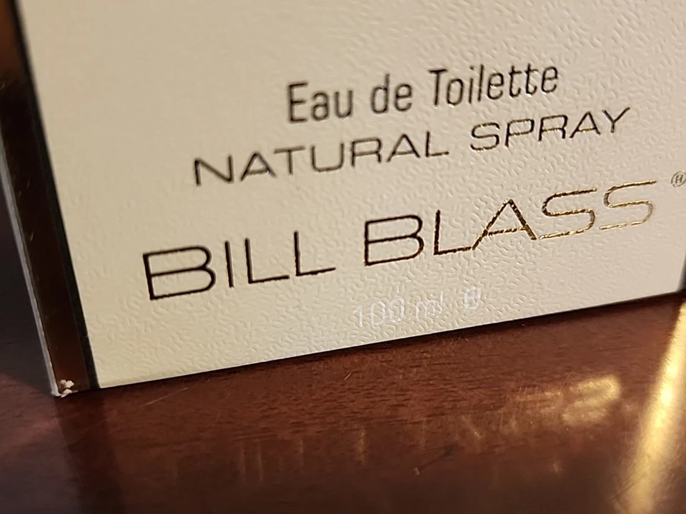 Nude Bill Blass Fórmula Antigua 3.4 OZ/100 ml EDT Spray Nuevo En Caja Foto 2 de 3