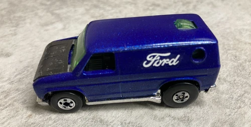 Custom vintage Hot Wheels blackwall Baja Breaker econoline on Super Van chassis