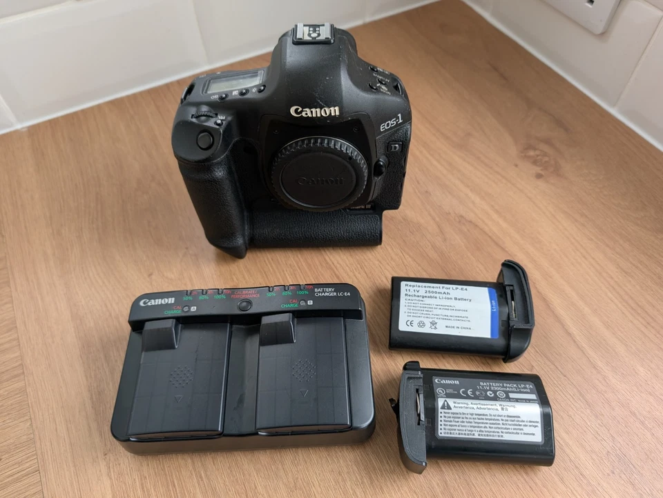 Canon EOS 1D Mark III, photo 3 of 5