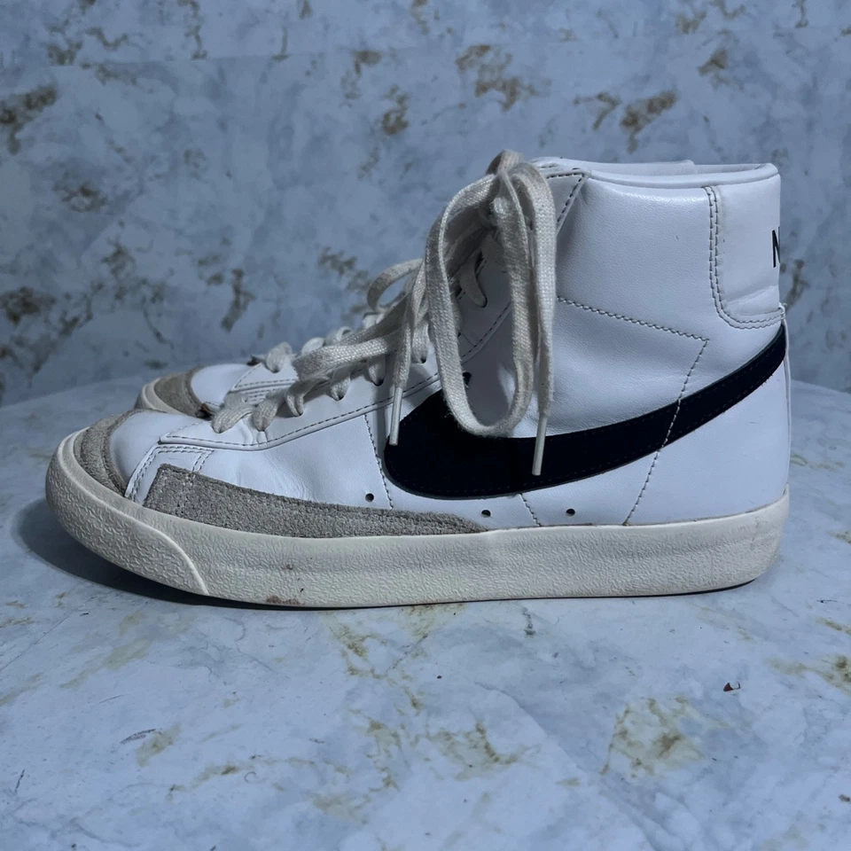 Nike Blazer средний 77 женщин размер 10 туфли белый черный Athletic тренер кроссовок - Изображение 4 из 4