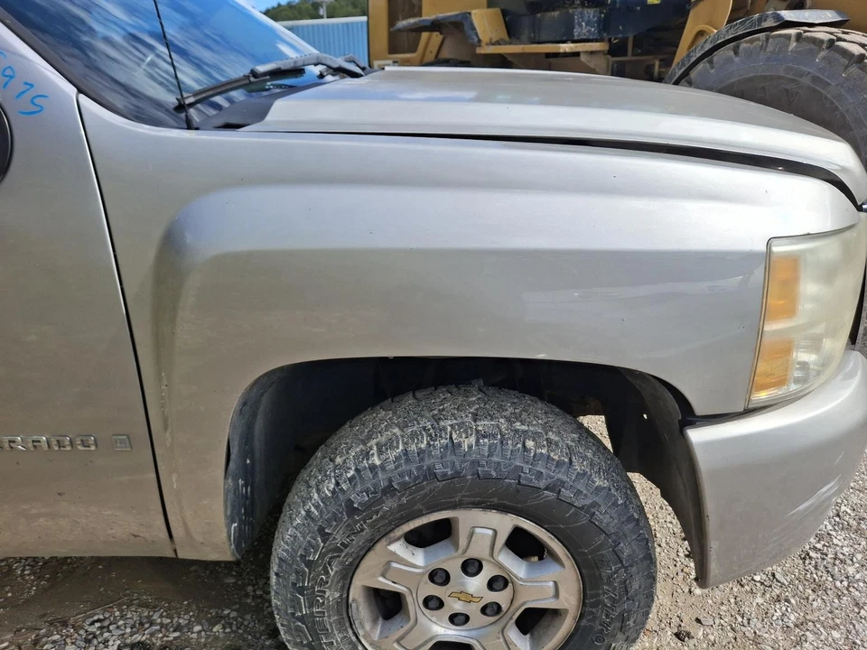 Б/у воздухоочиститель в сборе подходит: 2008 Chevrolet Silverado 1500 пикап 6,0 л с высокой - Изображение 4 из 4