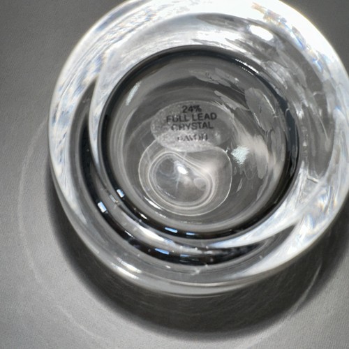 NEW Vintage Avon 7.5" Etched Humming Bird Crystal Vase 24% Lead Crystal In Box - Picture 6 of 13