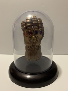 thanos gauntlet hot topic