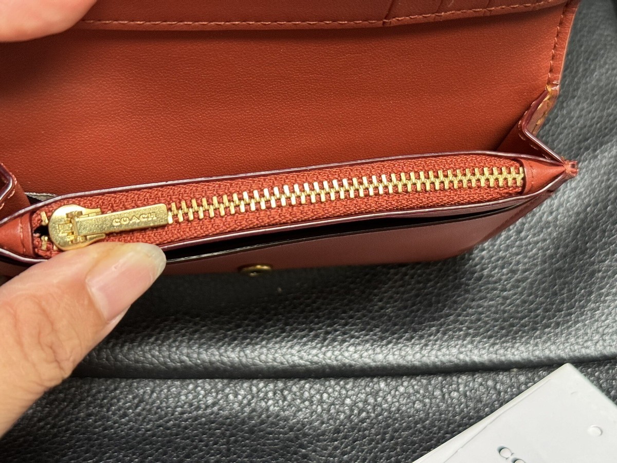 Coach Essential Slim Card Case In Signature Canvas CR542 NWT