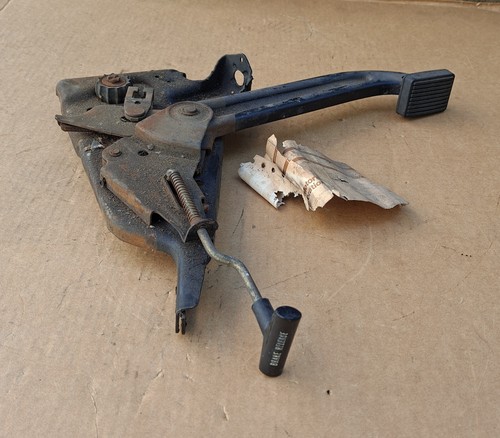 Jeep CJ5 CJ6 CJ7 1976-1986 Scrambler Nuevo de Lote Antiguo Conjunto de Palanca de Freno de Estacionamiento - Imagen 2 de 3