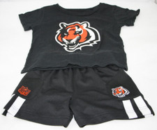 NFL Team Apparel Cincinnati Bengals Logo T-Shirt and Shorts Outfit Boys Size 2T
