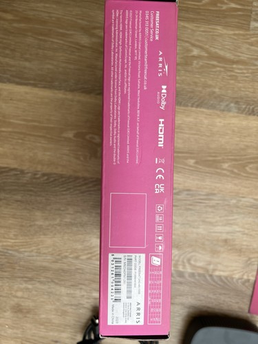 ARRIS FREESAT UHD-4x-1000 4k HD 1TB Digital TV Recorder - Picture 3 of 9