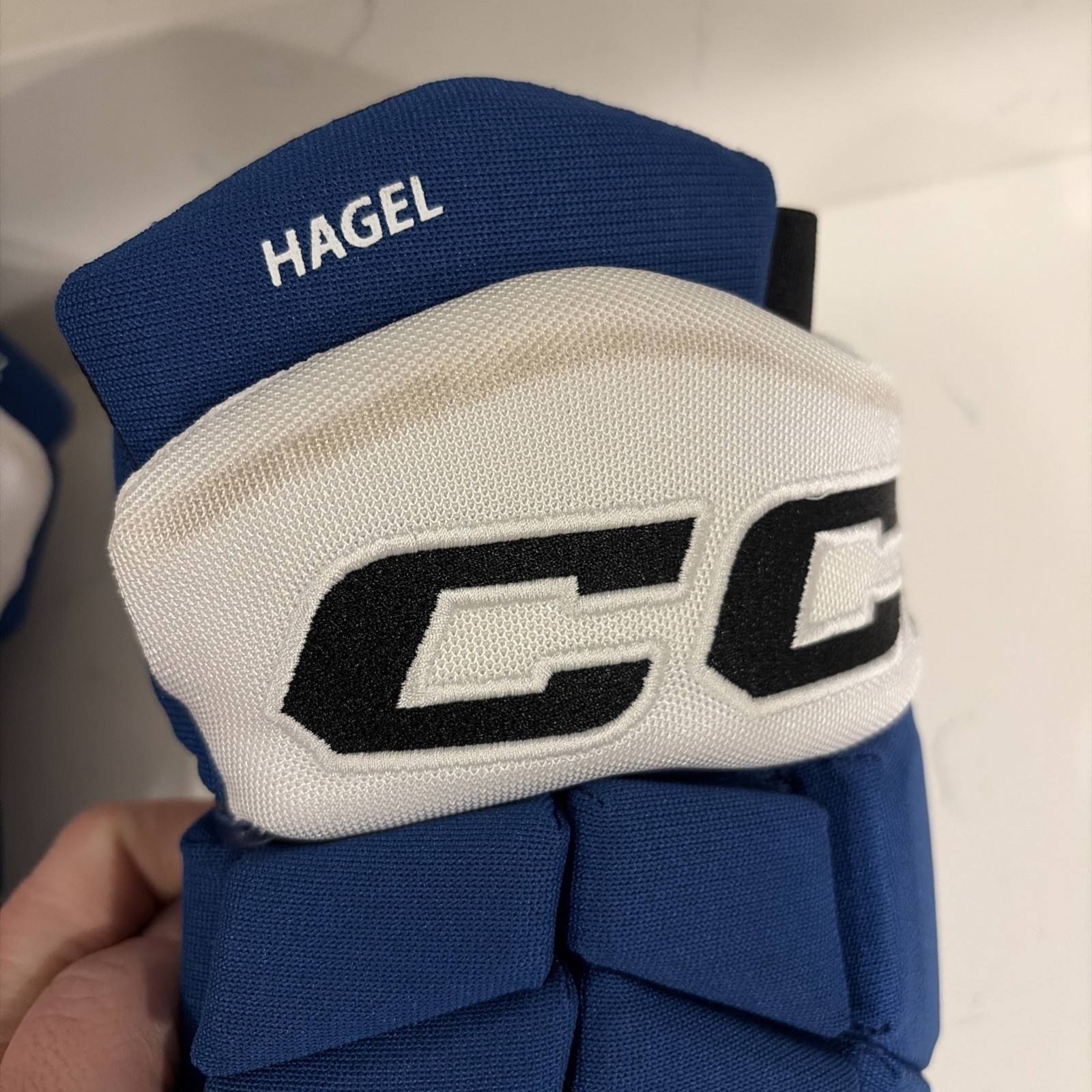 BRANDON HAGEL Game Used CCM Hockey Gloves TAMPA BAY LIGHTNING Rare
