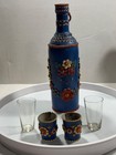 Vintage Blue Leather wrapped bottle and two glasses with a pretty floral design — photo 2