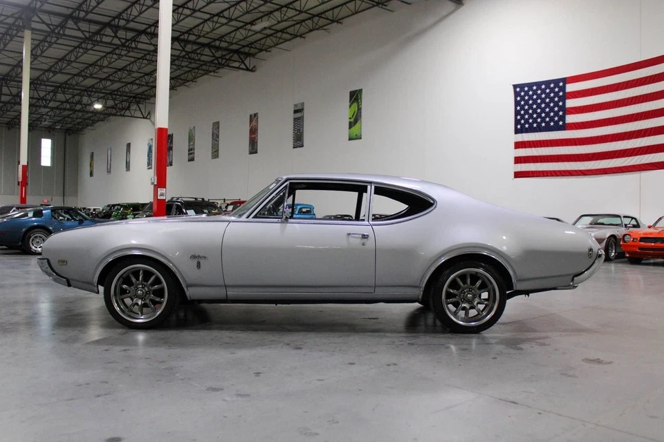 1968 Oldsmobile Cutlass Supreme - Image 4 of 4