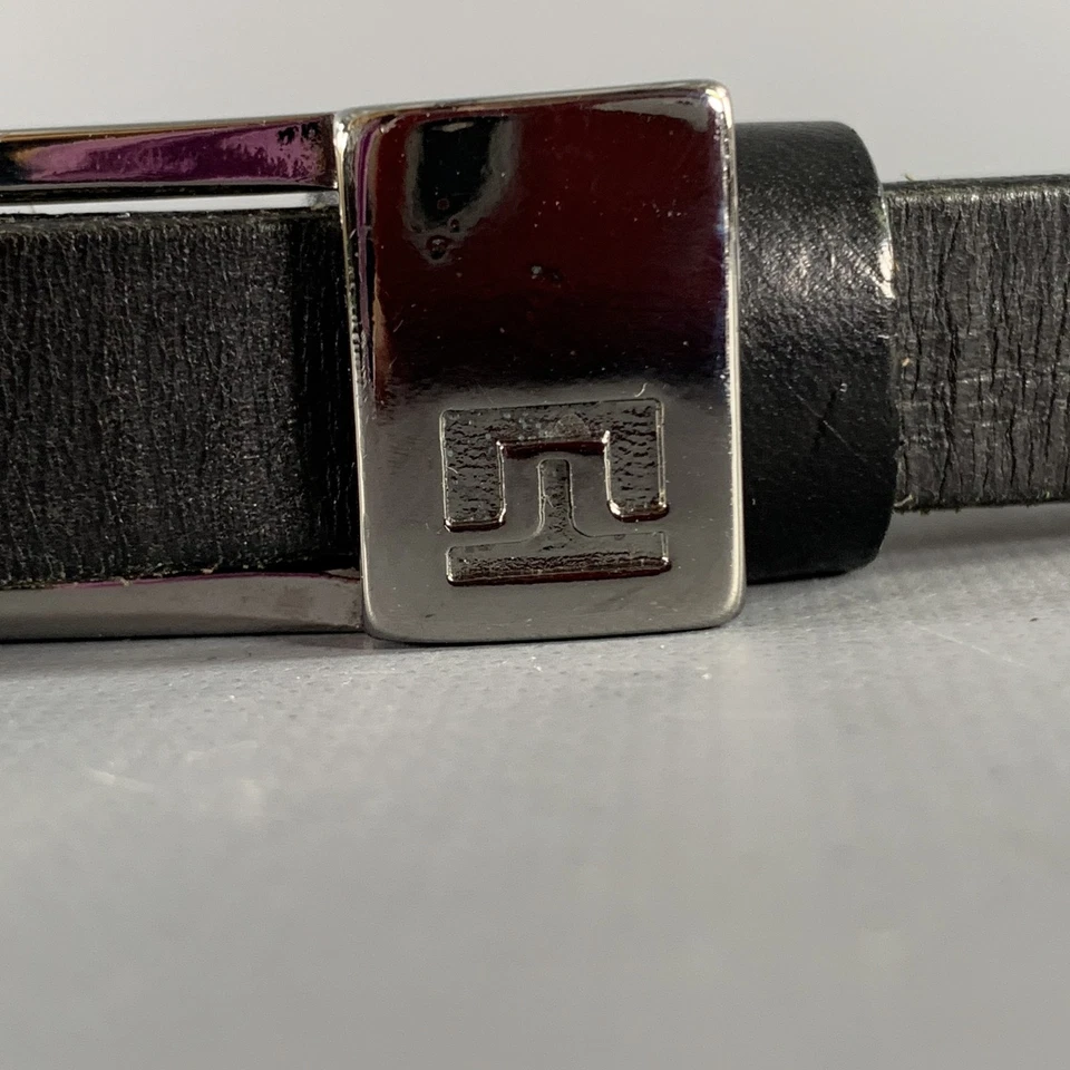 Cinturón de cuero J.LINDEBERG talla 30 negro plateado con logotipo Foto 2 de 4