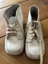 Vintage Hard Bottom Baby Shoes Stride Rite White Leather Lace Up 5 1/2 B