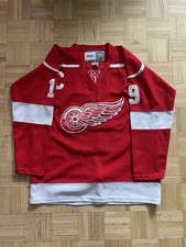 Detroit Red Wings Jersey Steve Yzerman 19 Number Captain NHL Vintage CCM 48